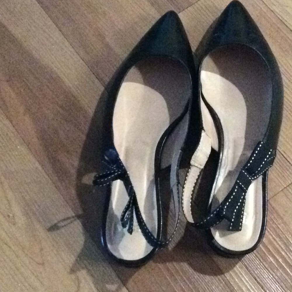 Black leather sling back with bow details